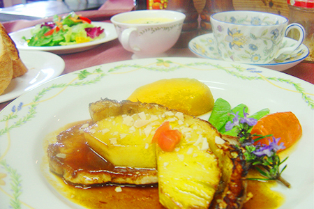 ポークのパインとラム酒の香り焼き